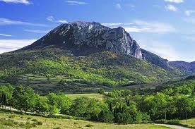 Le Mont Bugarach et ses environs