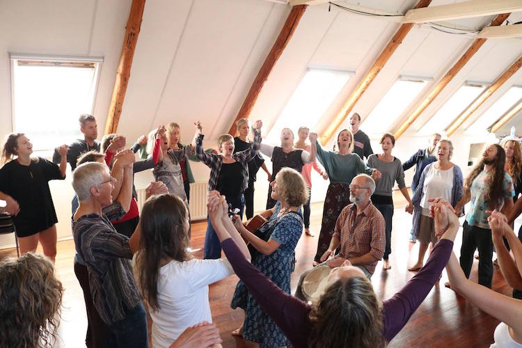 Les Danses de la Paix : Un voyage au coeur de l'être